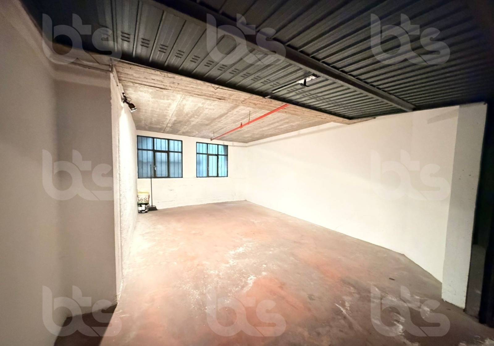 Box o garage in vendita a Sarnico