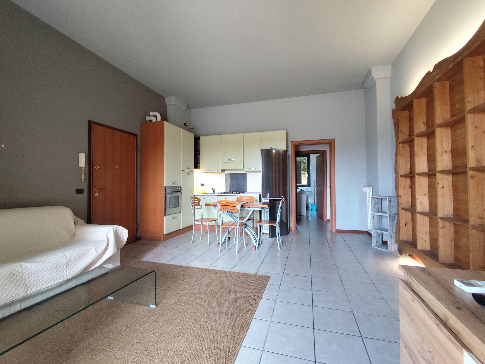 Appartamento in affitto a Iseo, Clusane