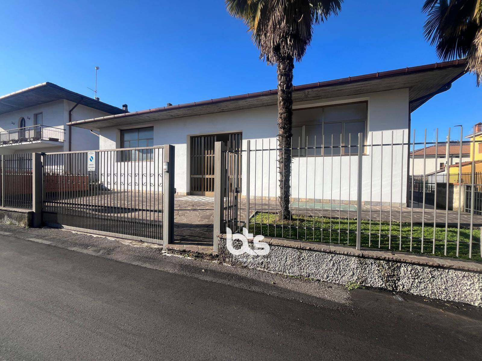 Deposito in vendita a Villongo