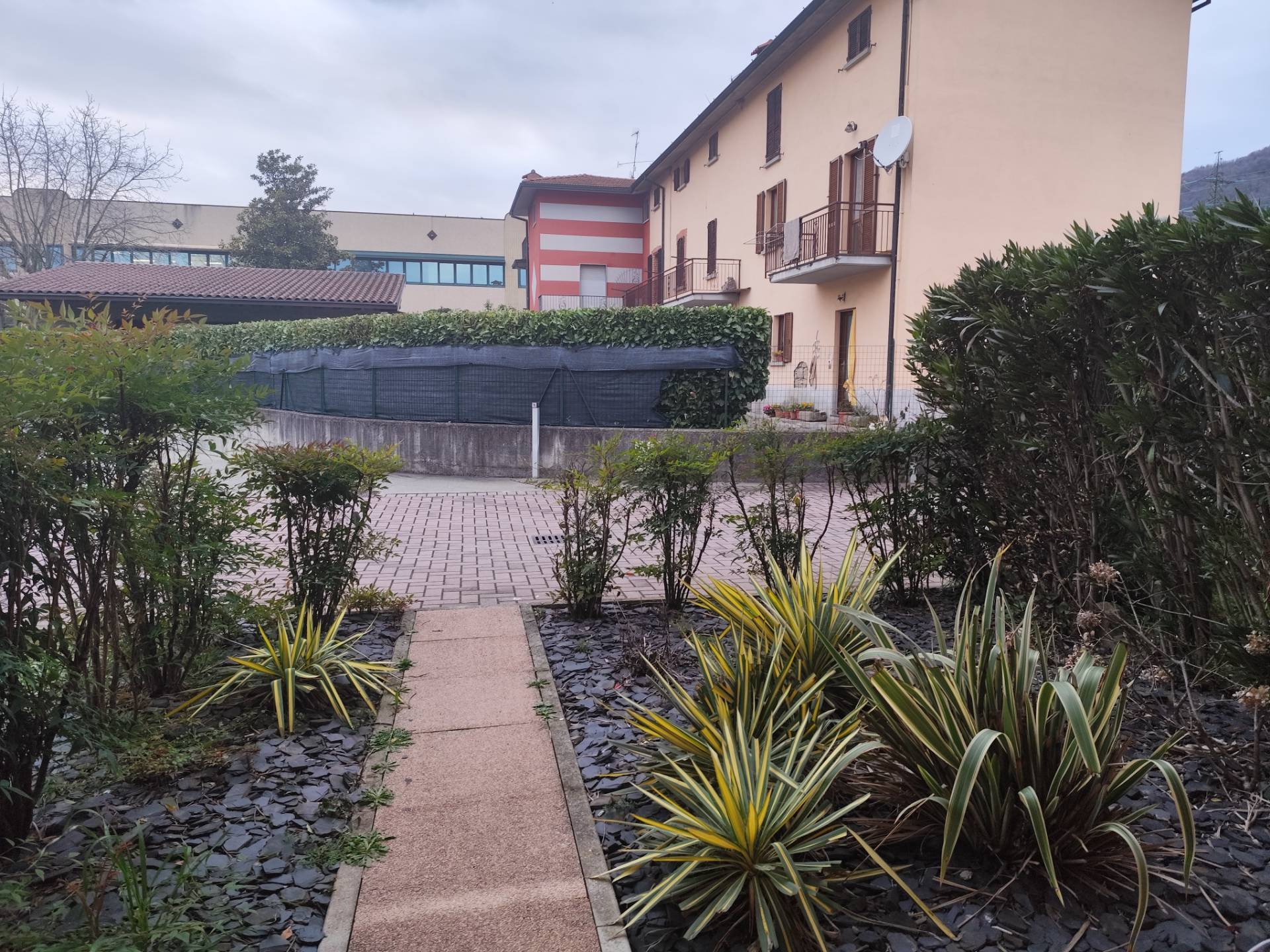 Appartamento in affitto a Credaro