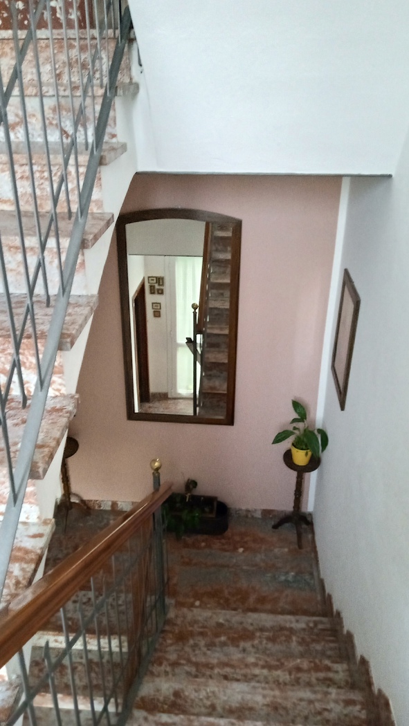 Villa Bifamiliare con giardino a Modena