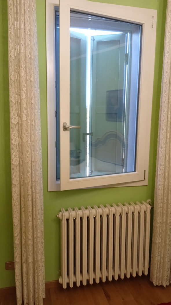 Villa Bifamiliare con giardino a Modena