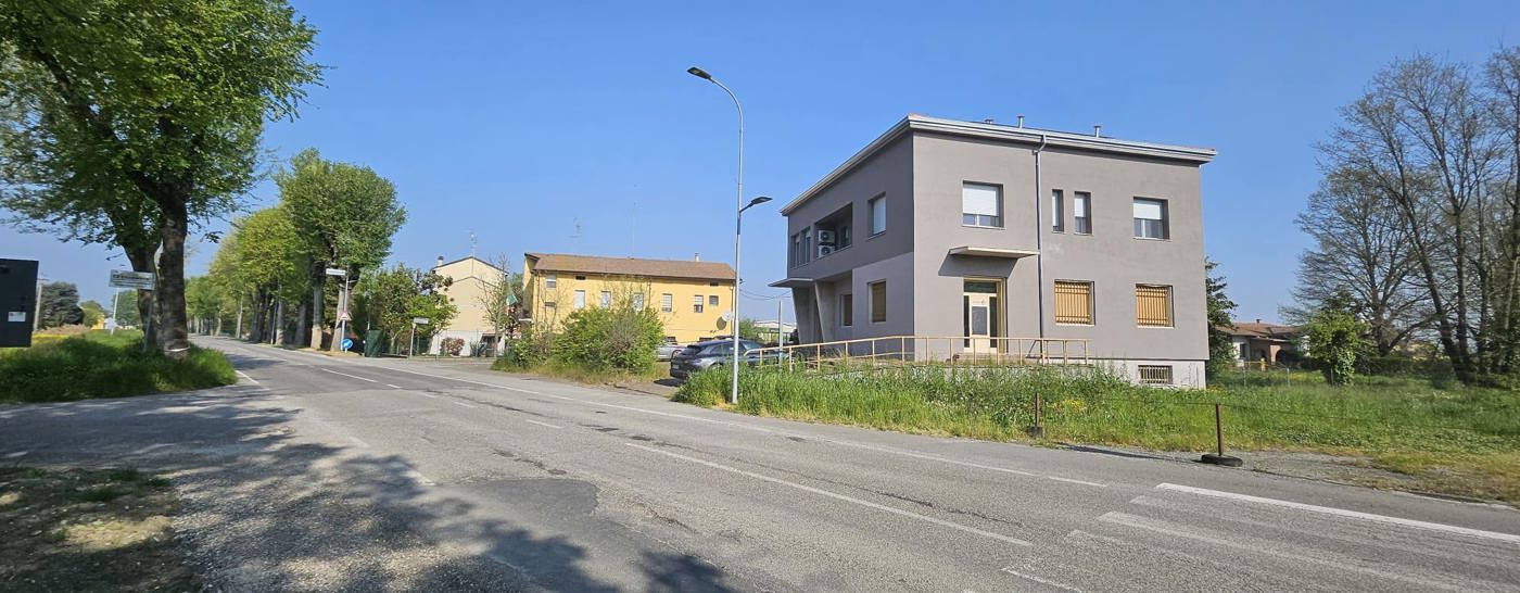 Ufficio da ristrutturare a Mirandola