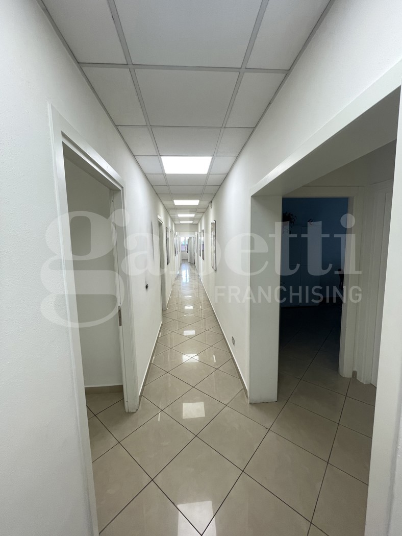 Ufficio ristrutturato a Modena