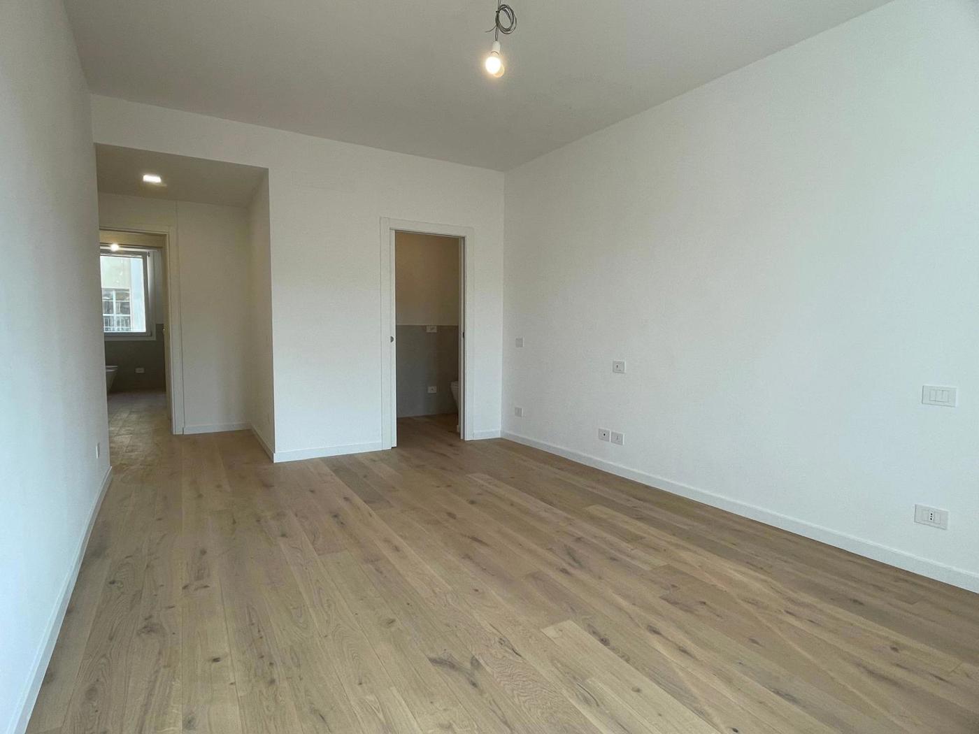 Quadrilocale con box a Modena