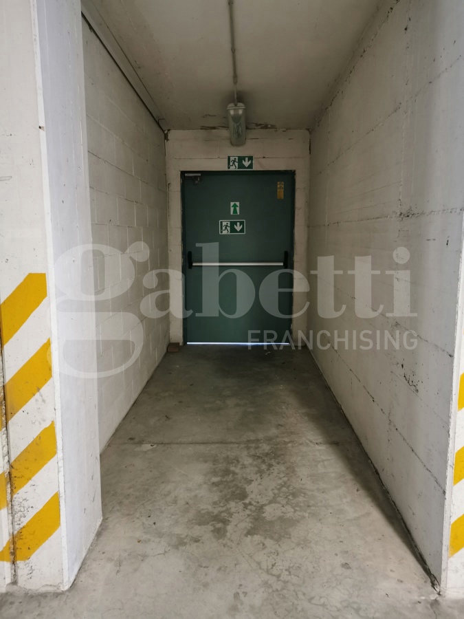 Box/Garage 16mq in vendita a Modena