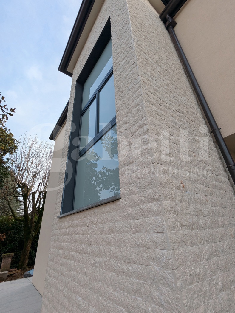 Villa Bifamiliare con giardino a Castelnuovo Rangone