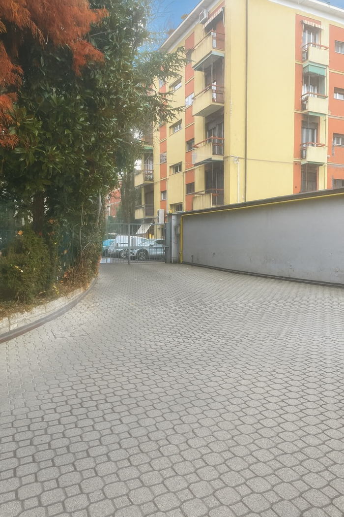 Ufficio in affitto a Modena