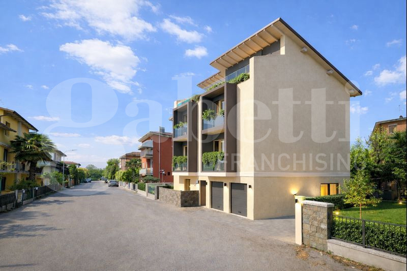 Attico nuovo a Modena