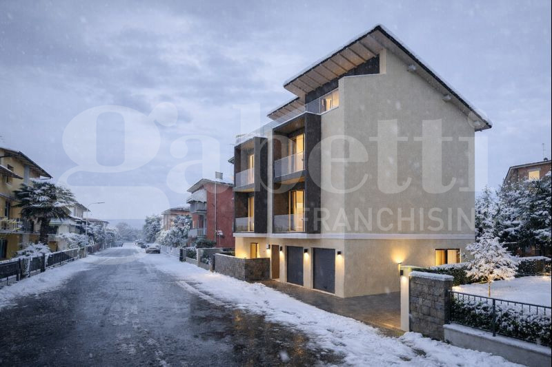 Attico nuovo a Modena