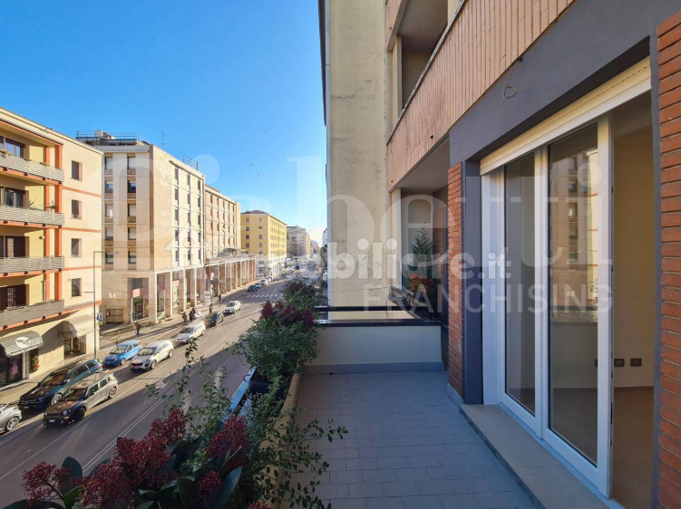 Trilocale arredato in affitto a Modena