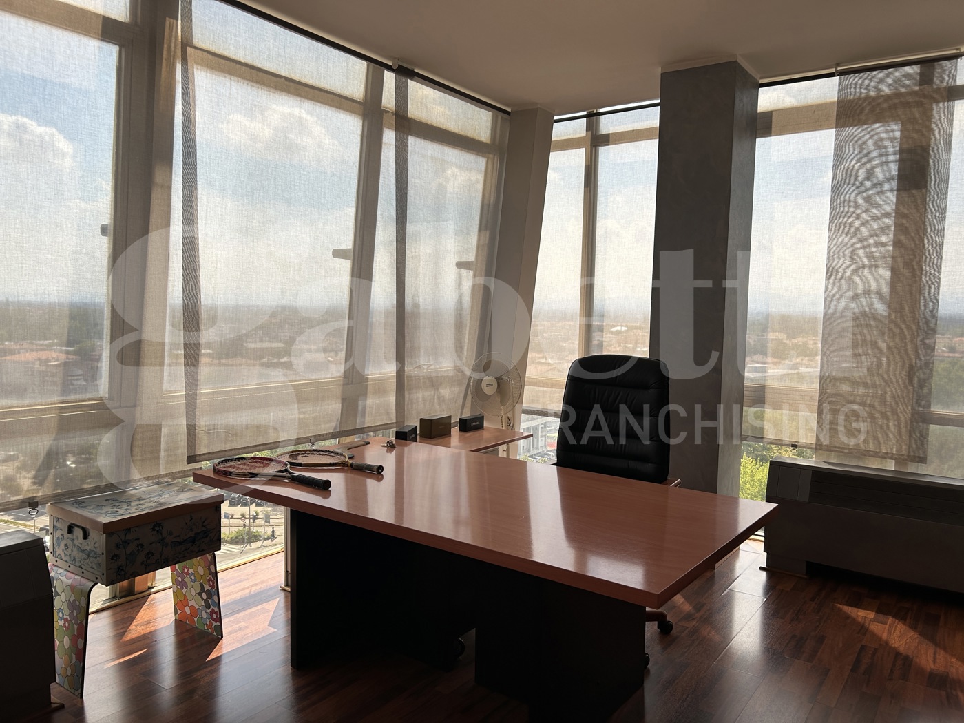 Ufficio ristrutturato a Modena