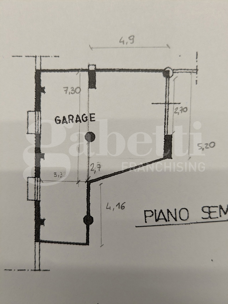 Box/Garage 73mq in vendita a Modena
