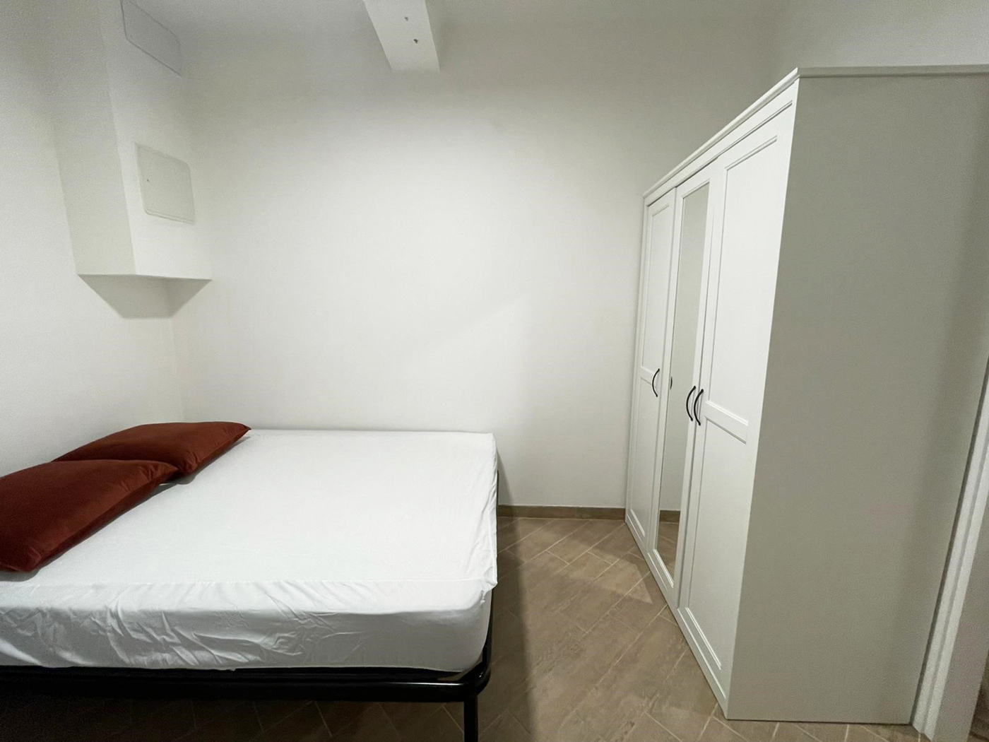 Bilocale arredato in affitto a Modena