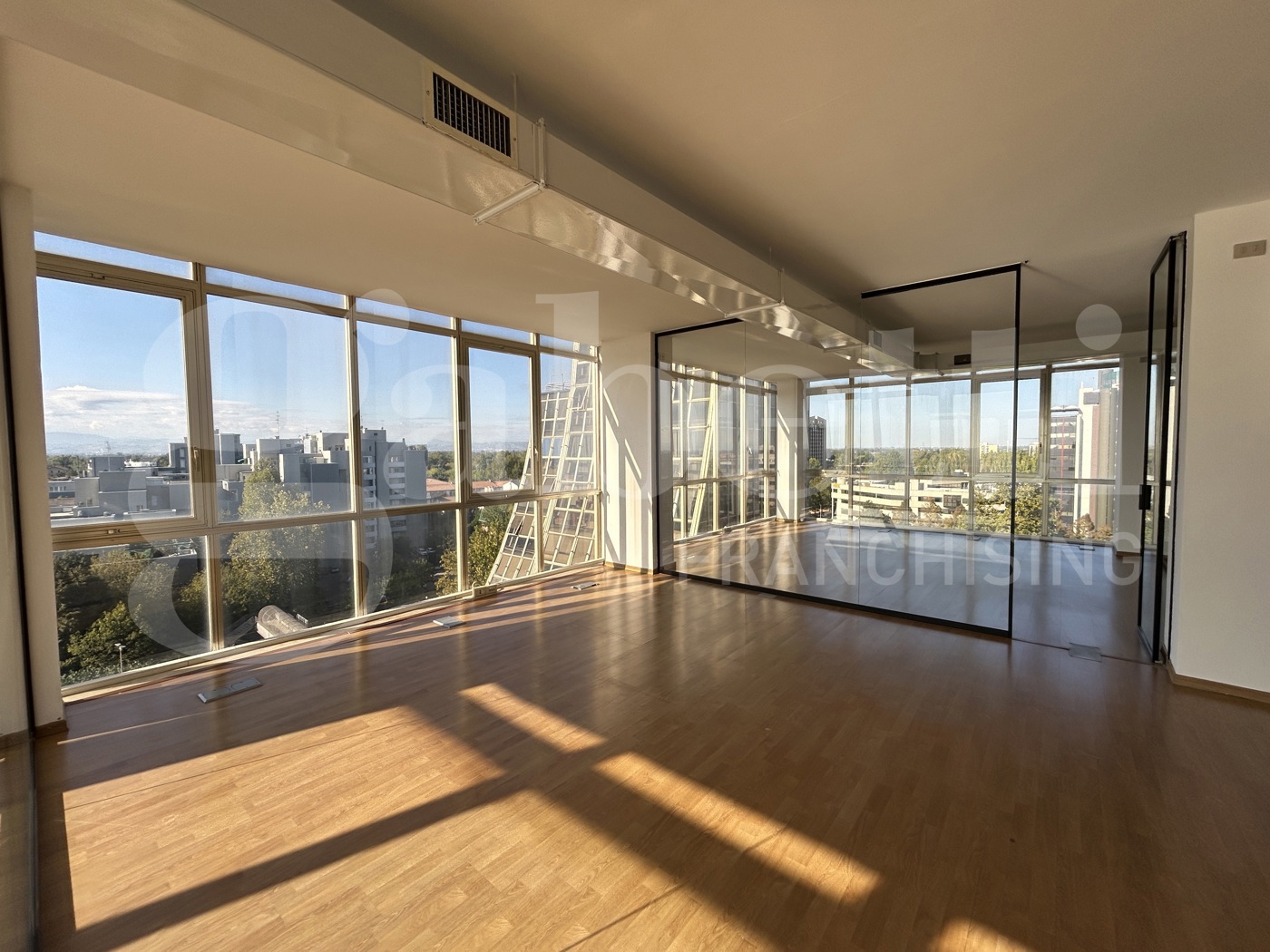 Ufficio ristrutturato a Modena