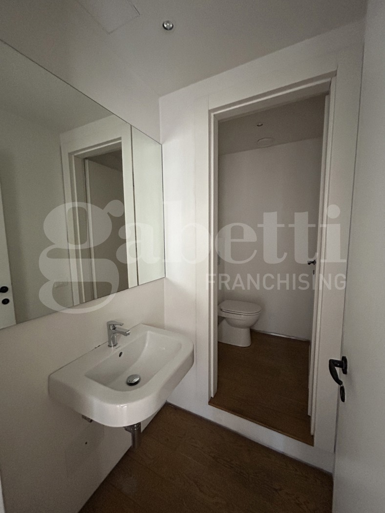 Ufficio ristrutturato a Modena