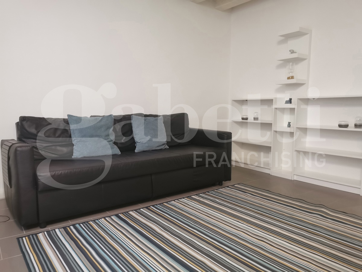 Bilocale arredato in affitto a Modena