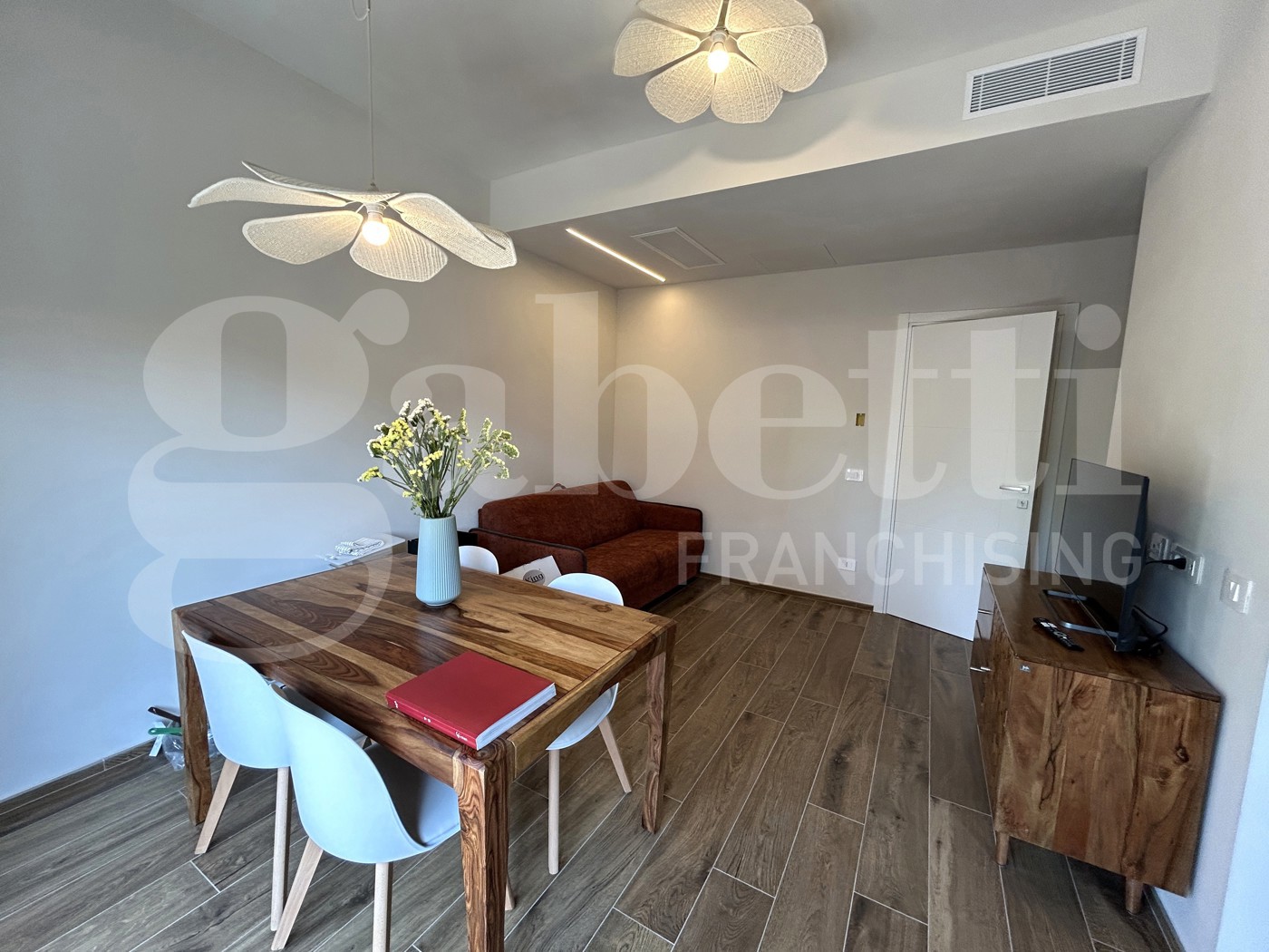 Bilocale arredato in affitto a Modena