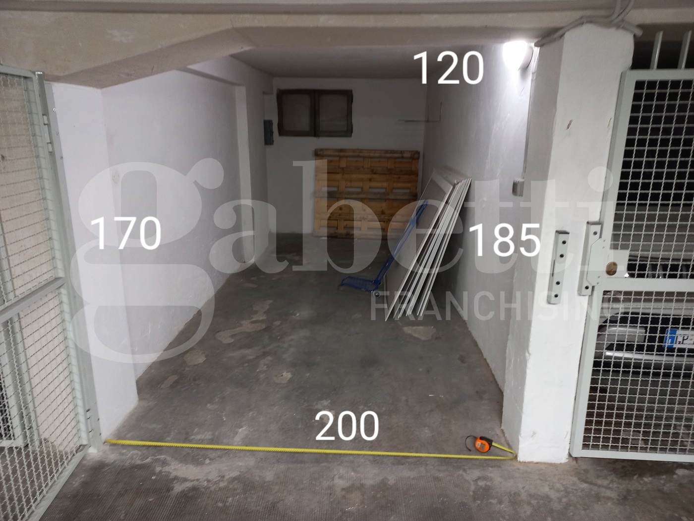 Box/Garage 12mq in affitto a Modena