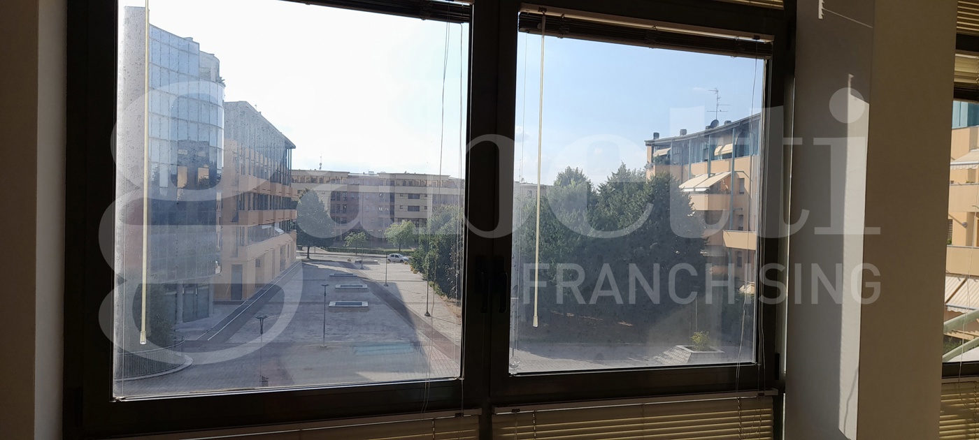 Ufficio in vendita a Modena