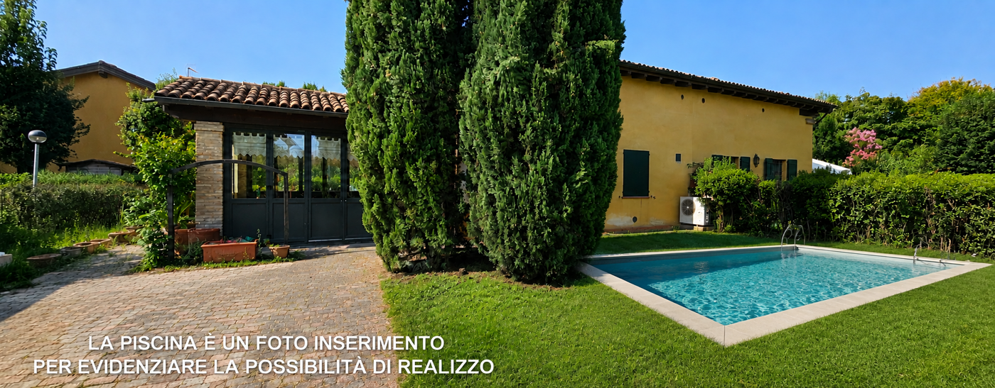 Villa Bifamiliare con giardino a Modena