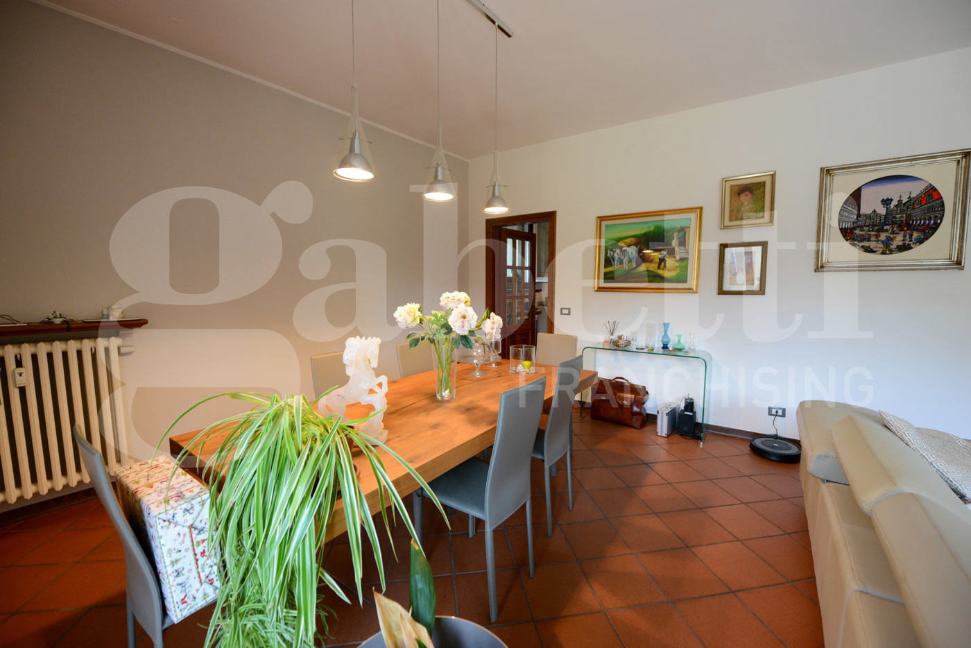Appartamento in vendita a Modena