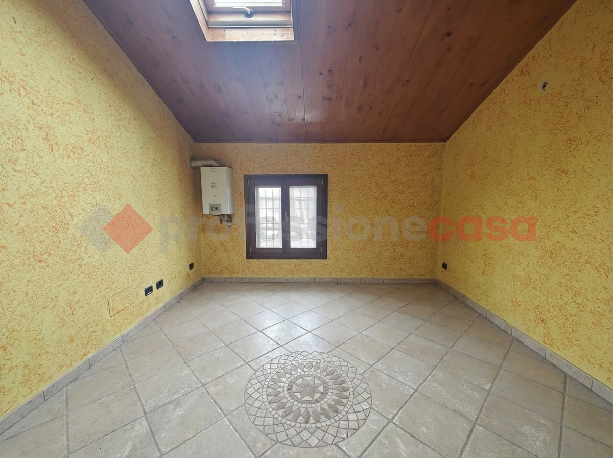 Casa indipendente in vendita a Novi di Modena