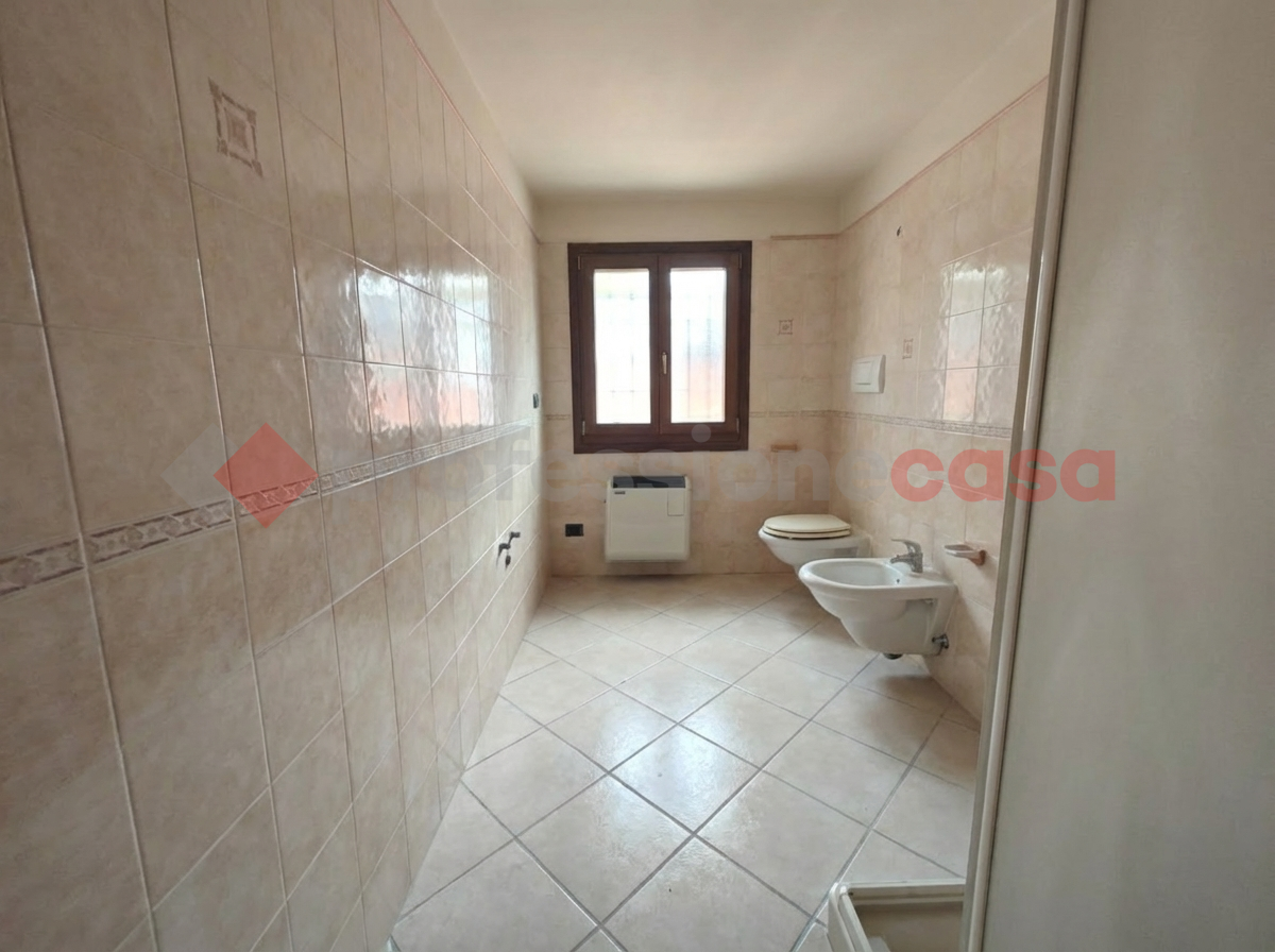 Casa indipendente in vendita a Novi di Modena