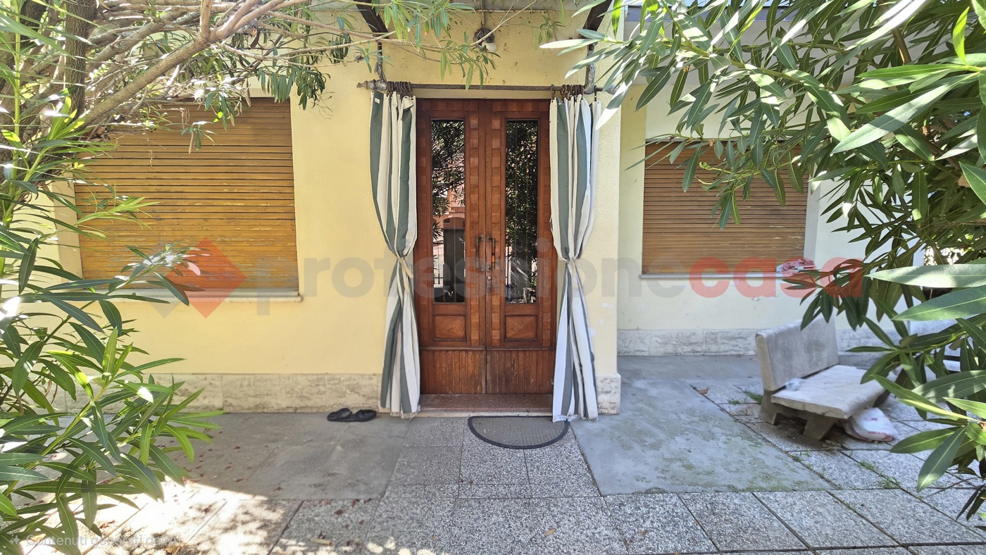 Casa indipendente con giardino a Carpi