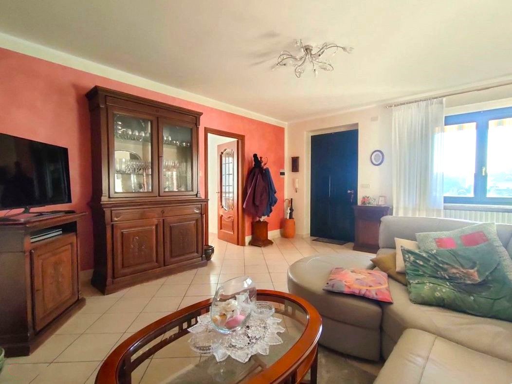 Villa con giardino a Airasca