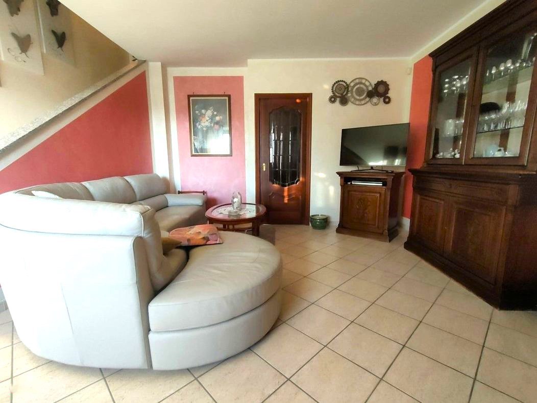 Villa con giardino a Airasca