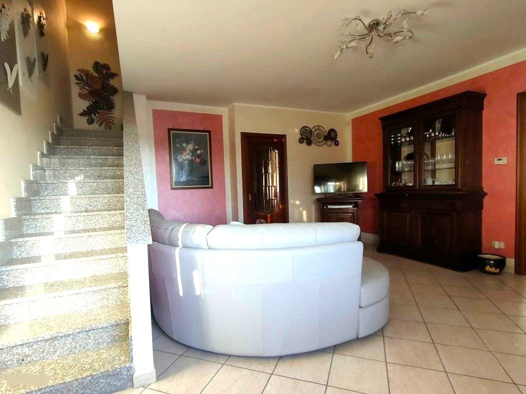 Villa con giardino a Airasca