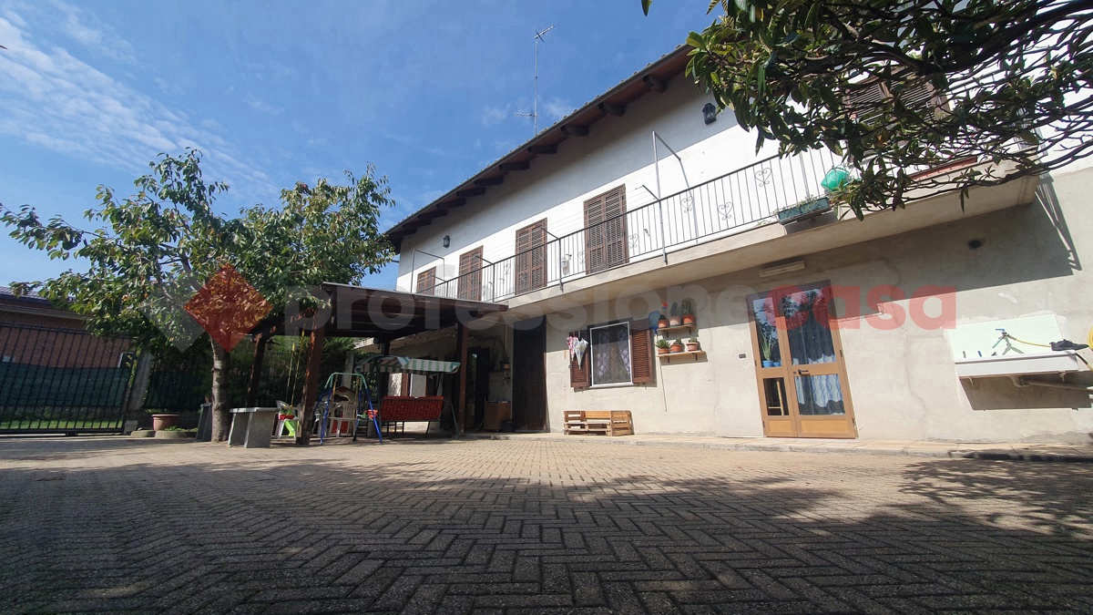 Casa indipendente con giardino a Pinerolo