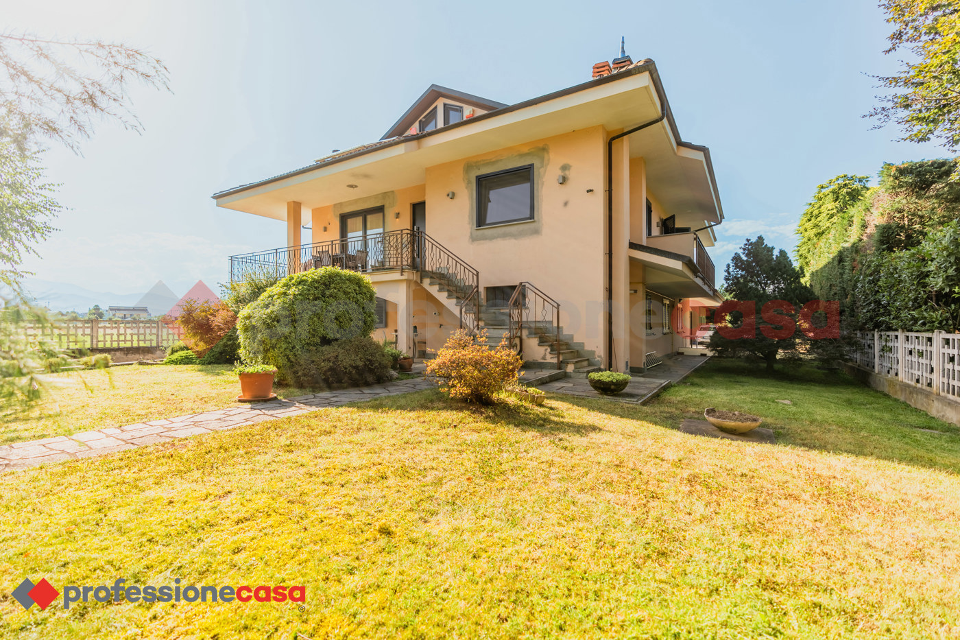 Appartamento con giardino a Cavour