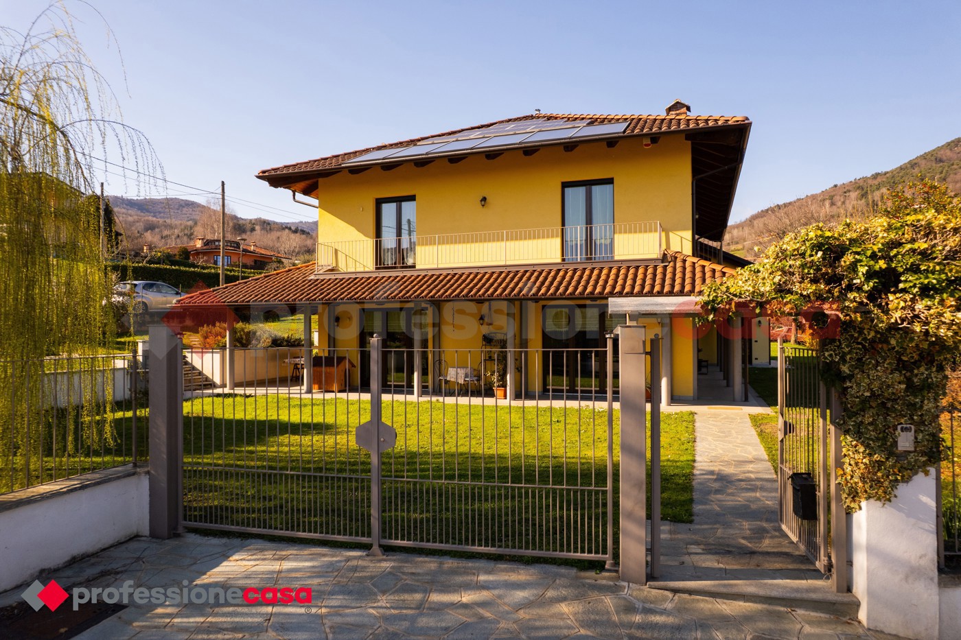 Villa con giardino a San Pietro Val Lemina