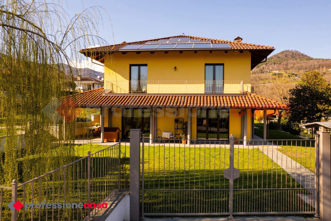 Villa con giardino a San Pietro Val Lemina