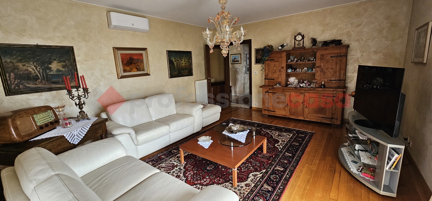 Appartamento con giardino a Cavour