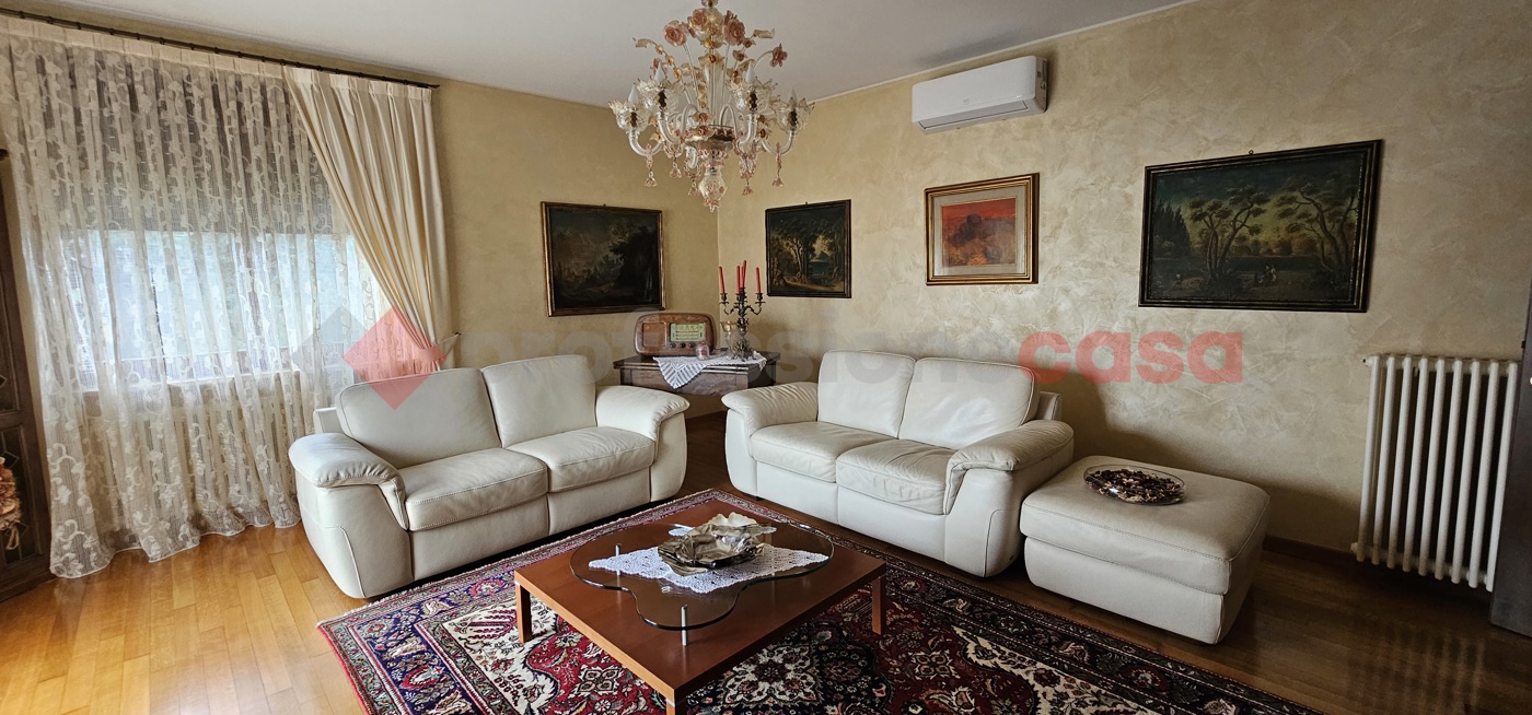 Appartamento con giardino a Cavour