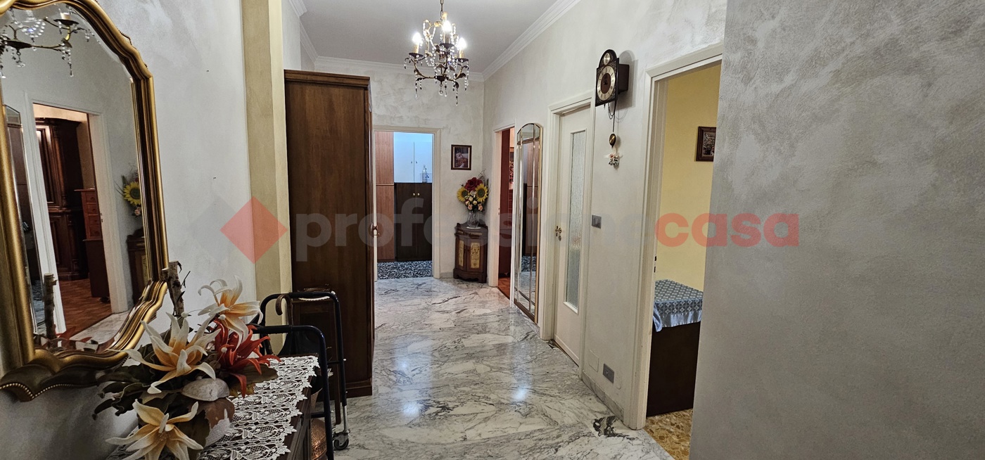 Trilocale con box a Pinerolo