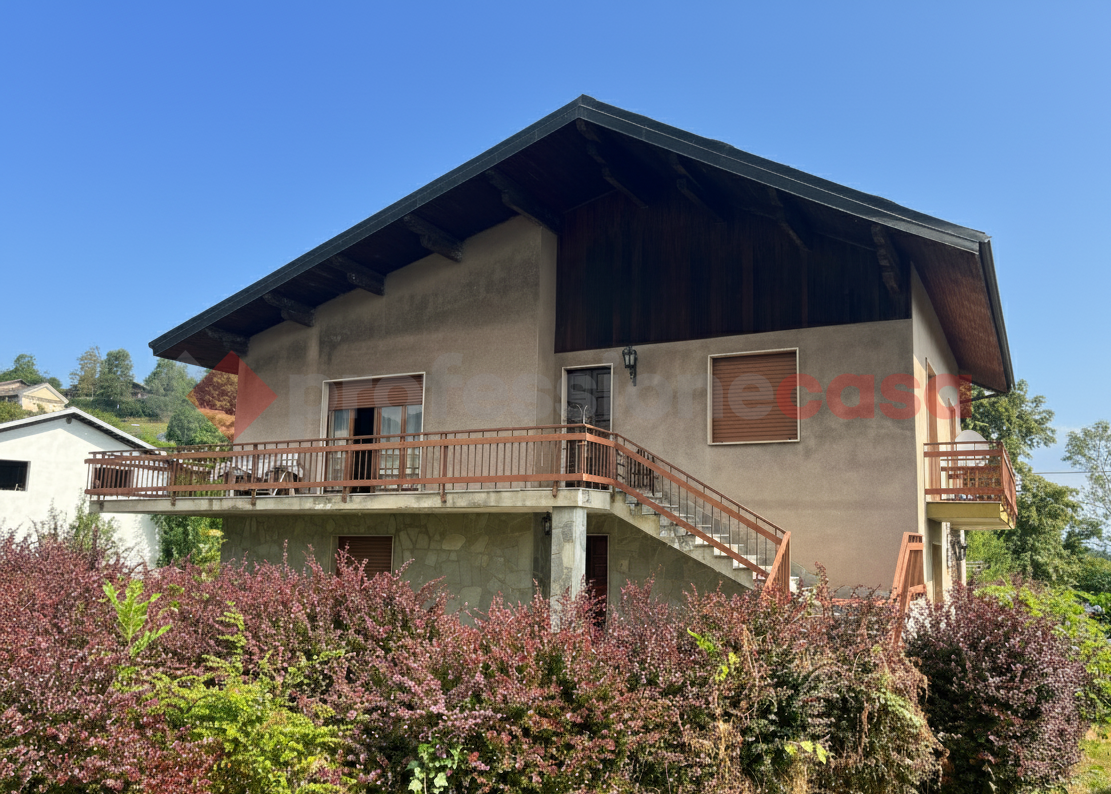 Villa Bifamiliare in vendita a Prarostino