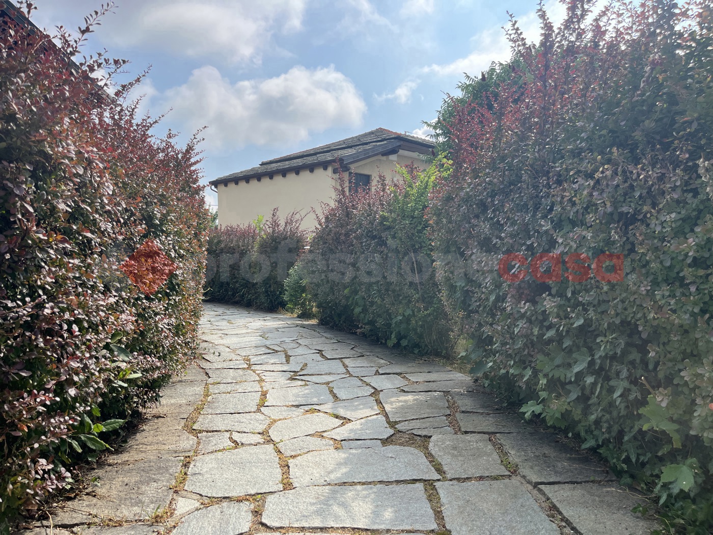 Villa Bifamiliare in vendita a Prarostino