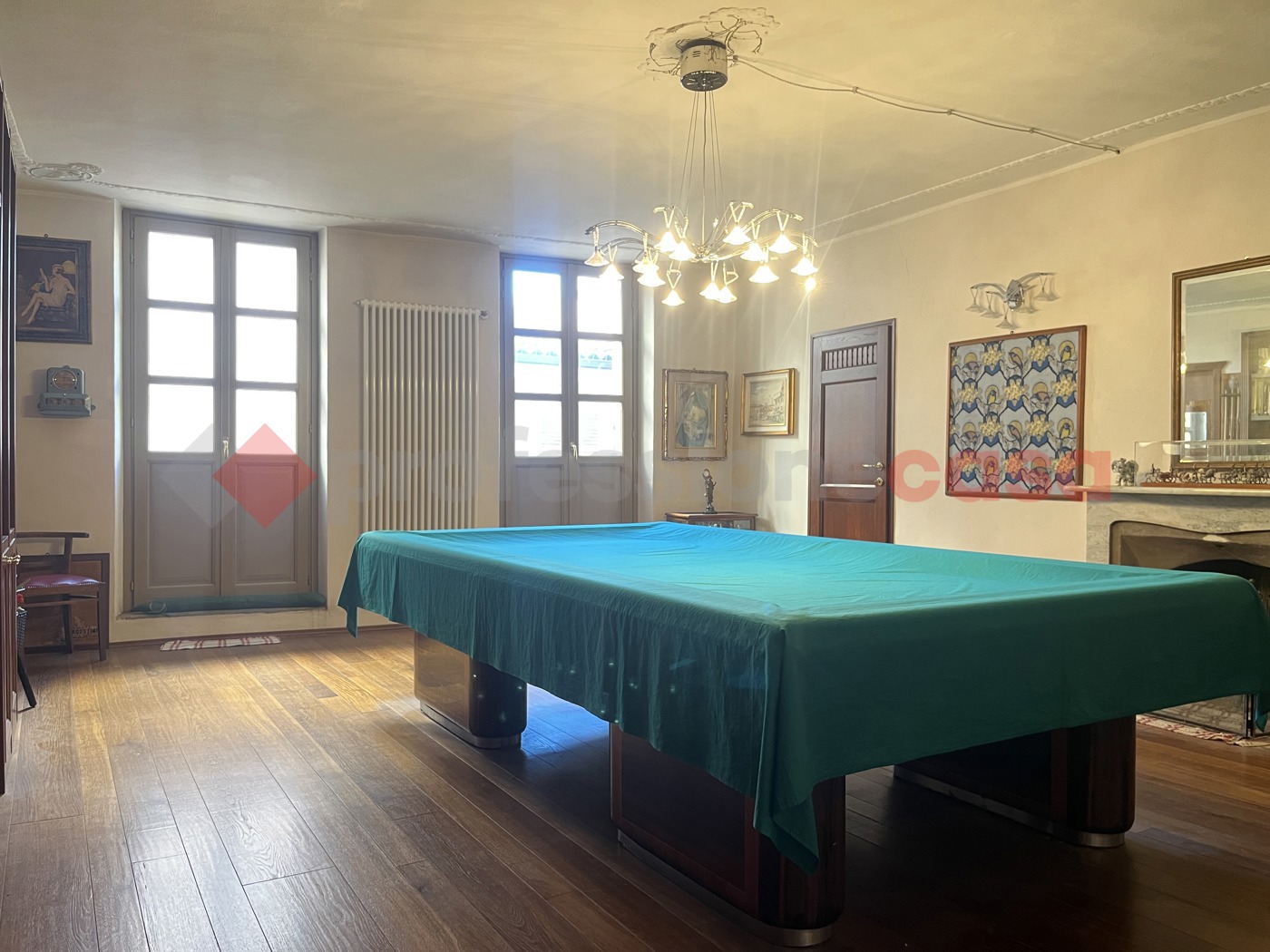 Stabile/Palazzo in vendita a Pinerolo