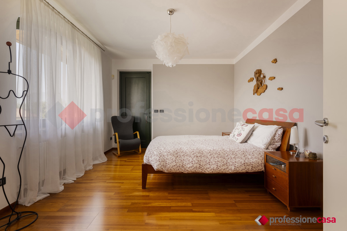 Casa indipendente con giardino a Cavour