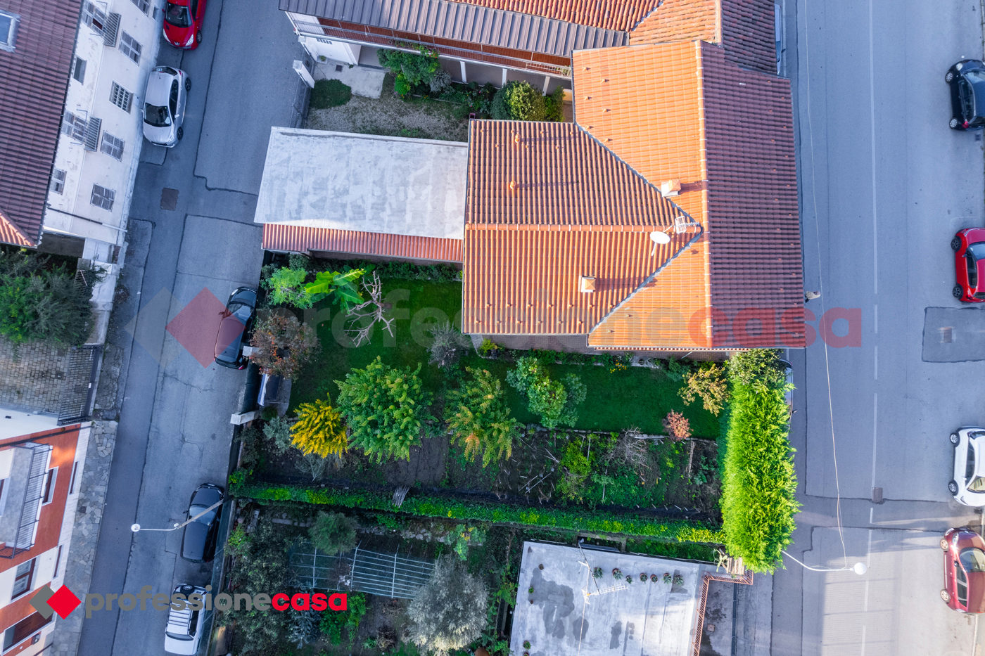 Villa con giardino a Pinerolo