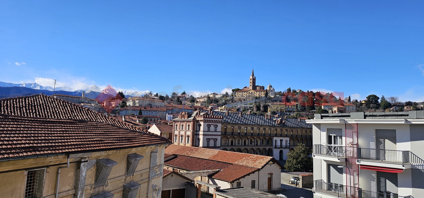 Trilocale ristrutturato a Pinerolo