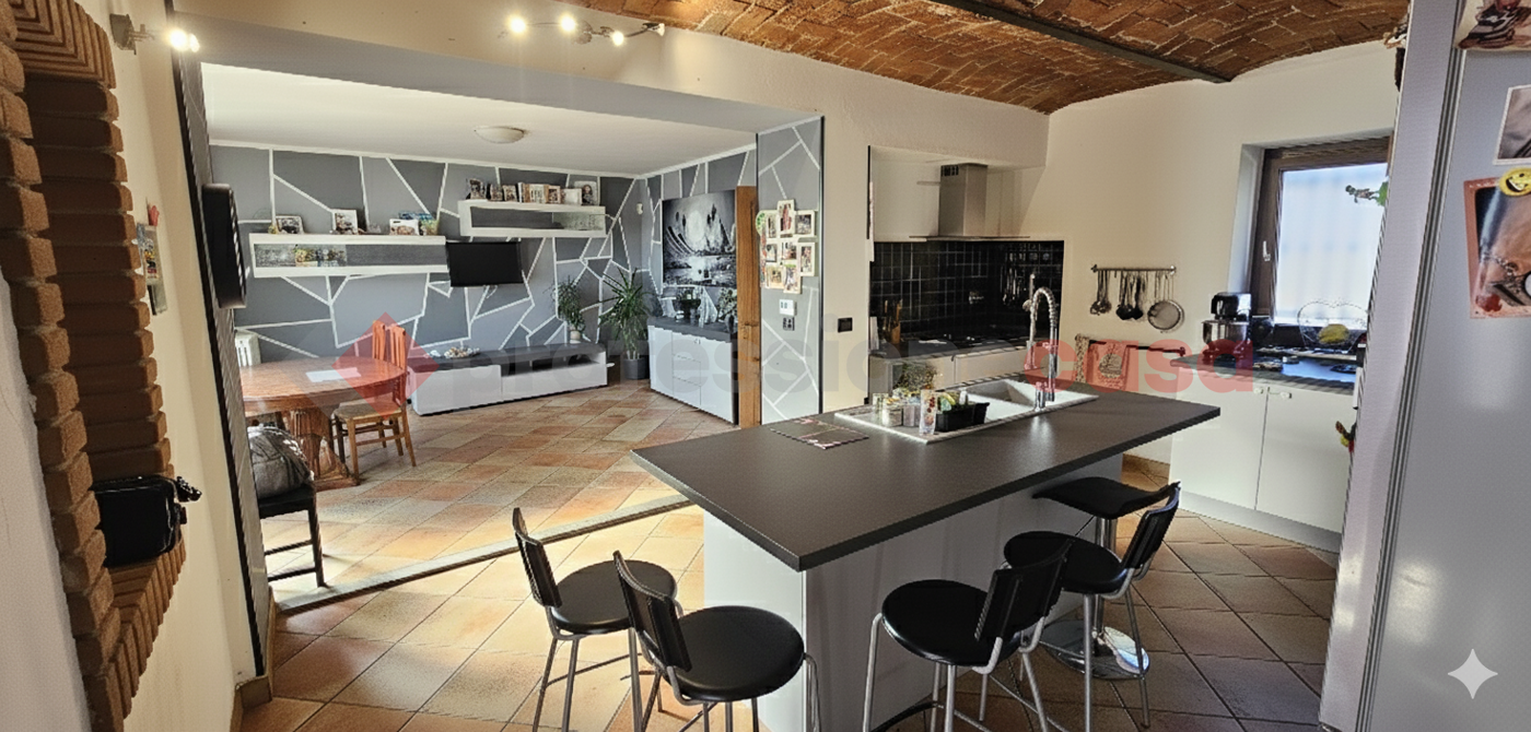 Rustico con giardino a Vigone