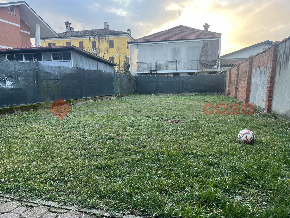 Casa indipendente con giardino a Vigone