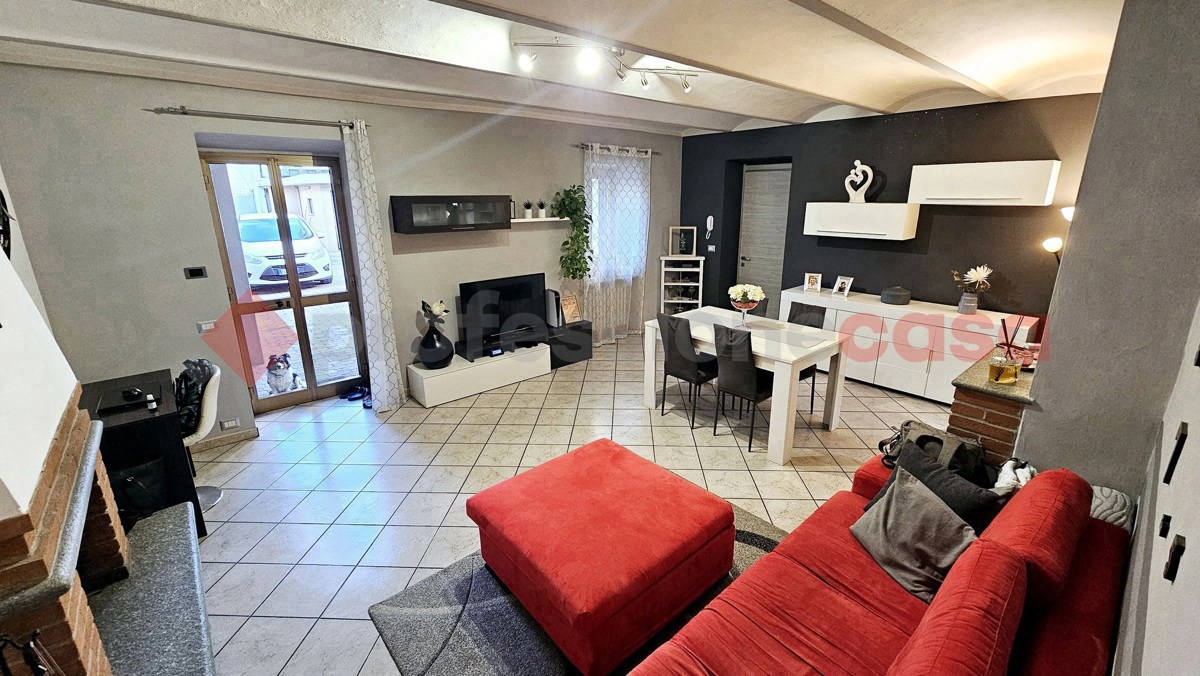 Casa indipendente con giardino a Vigone