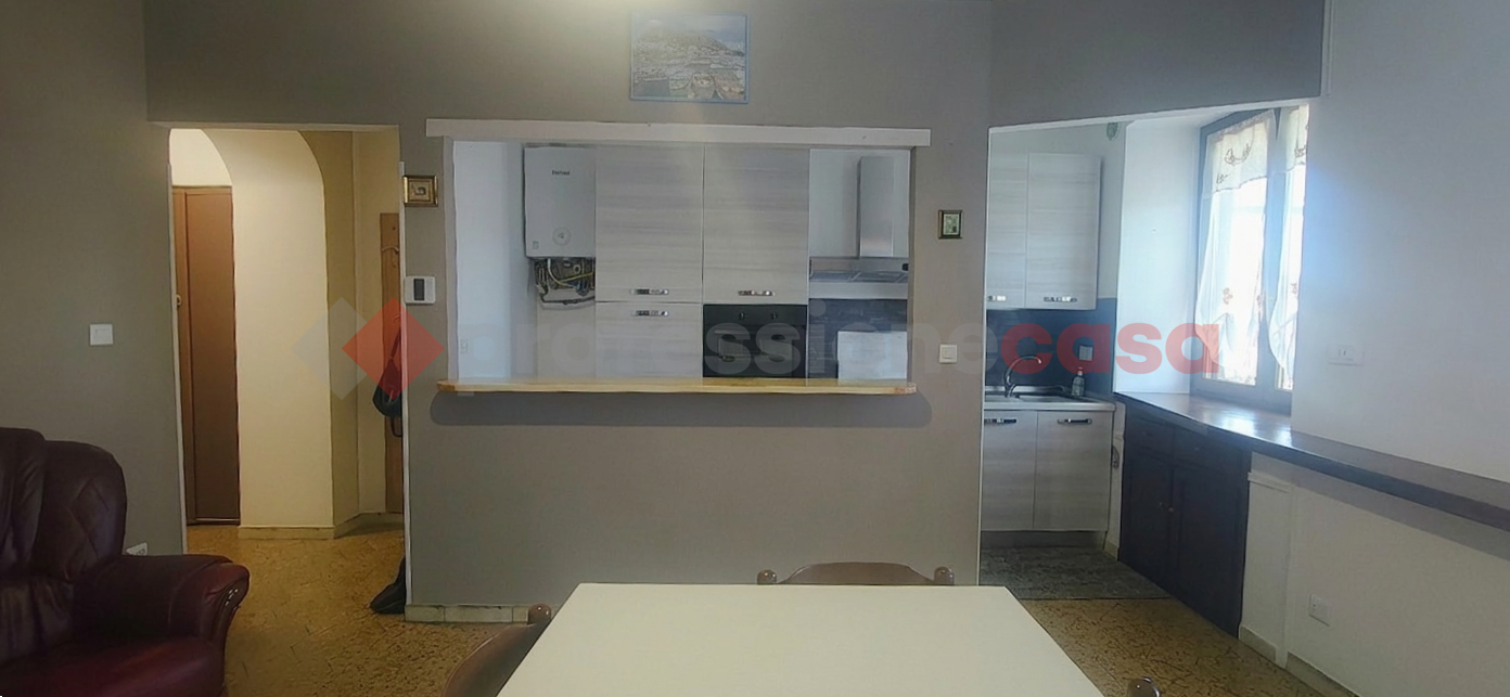 Trilocale arredato in affitto a Pinerolo