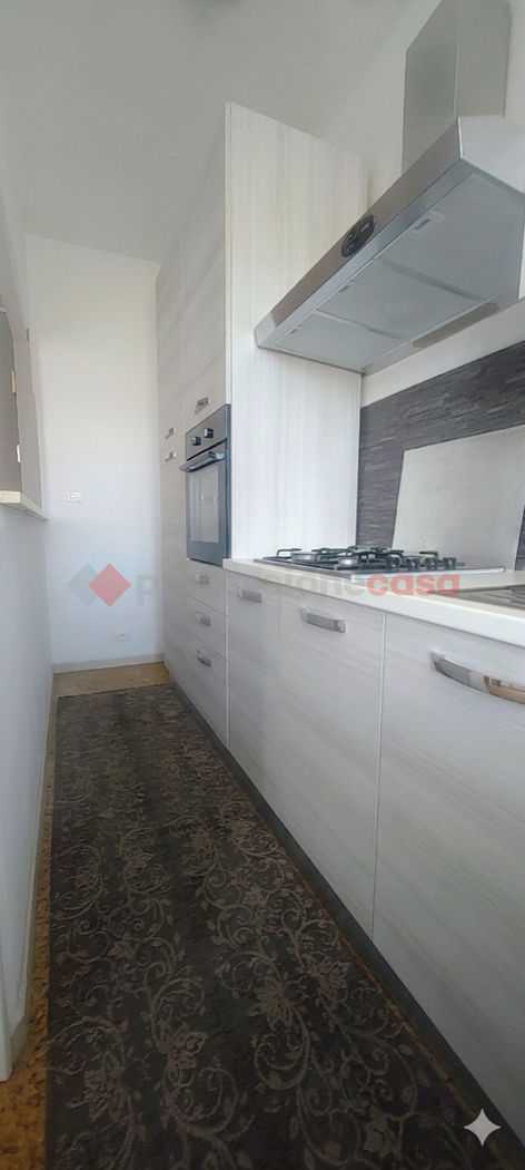 Trilocale arredato in affitto a Pinerolo